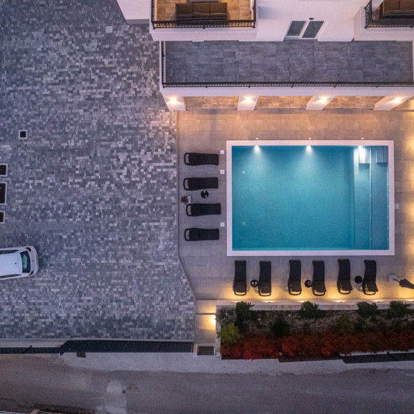Villa Barbara & Zoran, Villa Barbara & Zoran with free parking and heated swimming pool, Seget Vranjica - Croatia Seget Vranjica