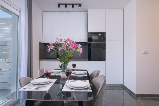 2+1 Apartment 1, Villa Barbara & Zoran with free parking and heated swimming pool, Seget Vranjica - Croatia Seget Vranjica