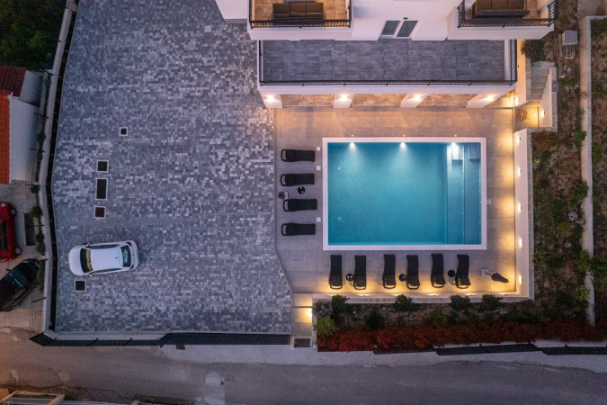 Villa Barbara & Zoran with free parking and heated swimming pool, Seget Vranjica - Croatia Seget Vranjica