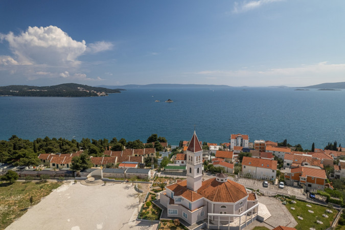 Villa Barbara & Zoran with free parking and heated swimming pool, Seget Vranjica - Croatia Seget Vranjica