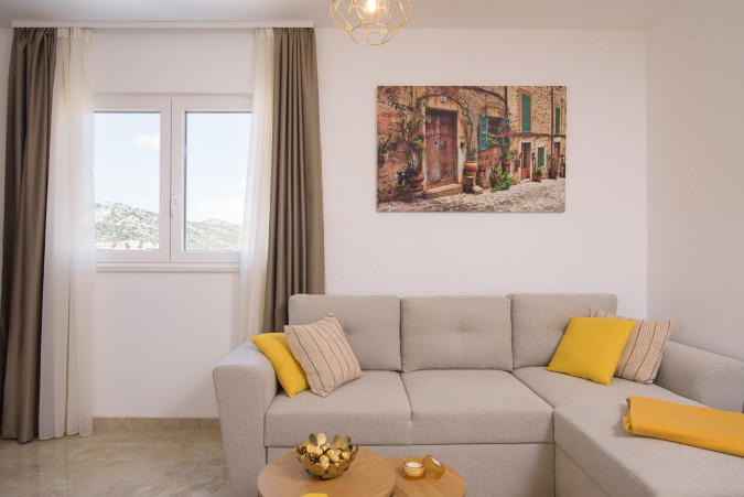 2+1 Apartment 2, Villa Barbara & Zoran with free parking and heated swimming pool, Seget Vranjica - Croatia Seget Vranjica