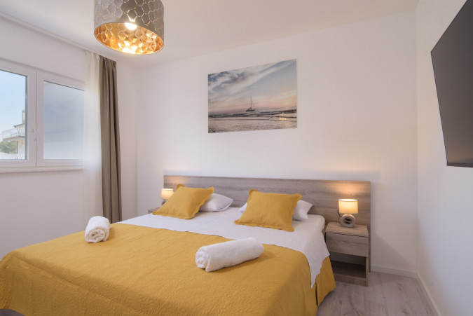 2+1 Apartment 2, Villa Barbara & Zoran with free parking and heated swimming pool, Seget Vranjica - Croatia Seget Vranjica