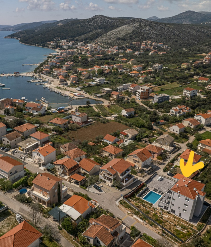 Villa Barbara & Zoran with free parking and heated swimming pool, Seget Vranjica - Croatia Seget Vranjica