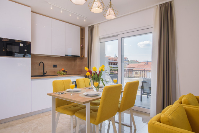 2+1 Apartment 2, Villa Barbara & Zoran with free parking and heated swimming pool, Seget Vranjica - Croatia Seget Vranjica