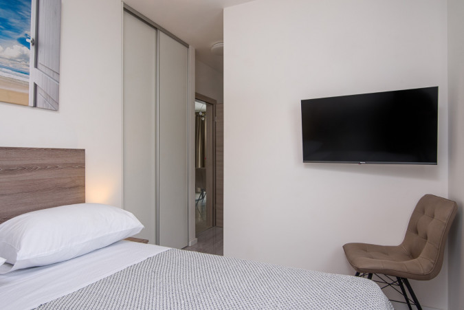 4+1 Apartment 4, Villa Barbara & Zoran with free parking and heated swimming pool, Seget Vranjica - Croatia Seget Vranjica
